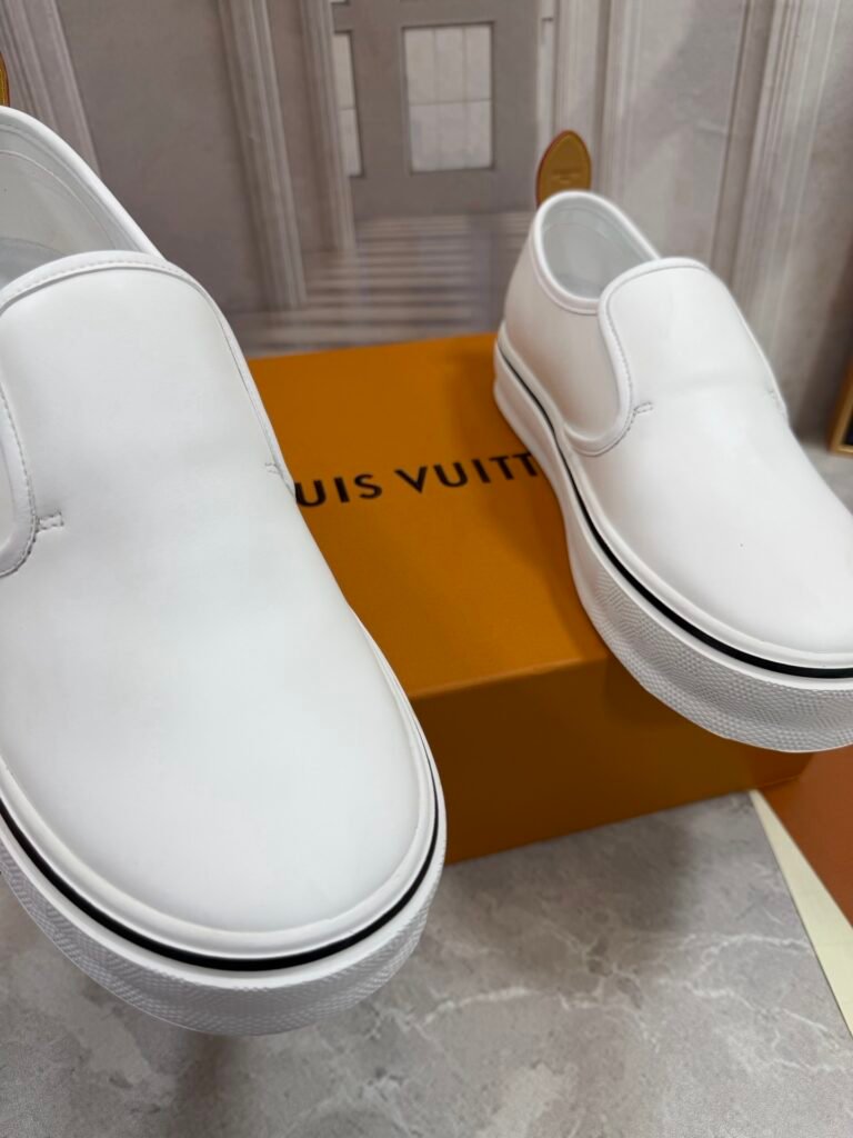 Louis Vuitton Unisex Athletic Sneakers detail image 2