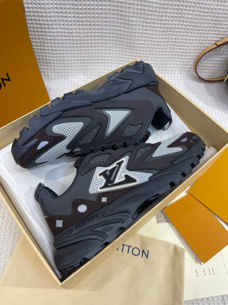 Louis Vuitton Unisex Athletic Sneakers detail image 2