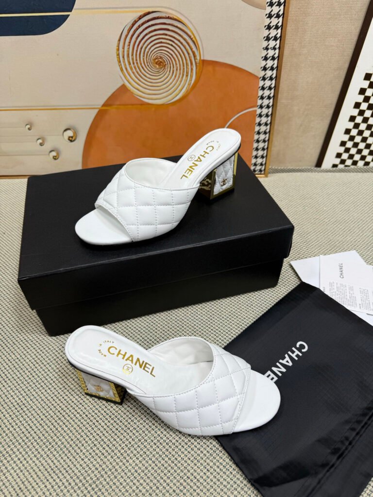 Chanel Women's Slides detail image 2