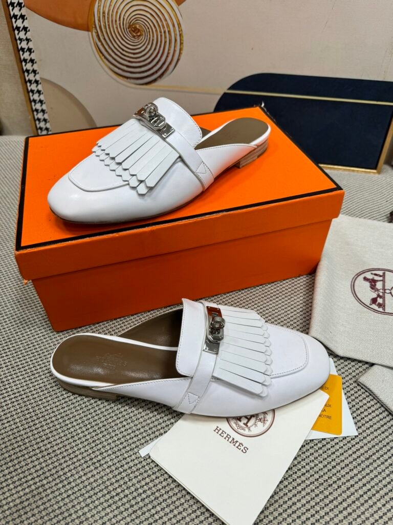 Hermès Unisex Loafers detail 2