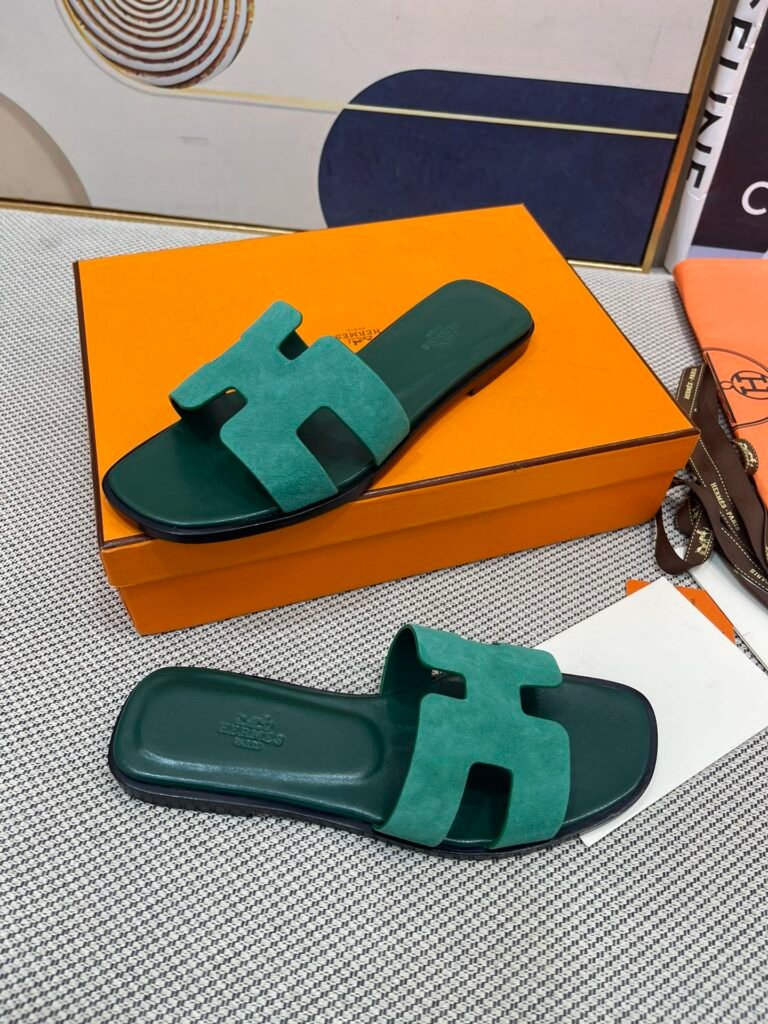 Hermès Unisex Slides detail 2