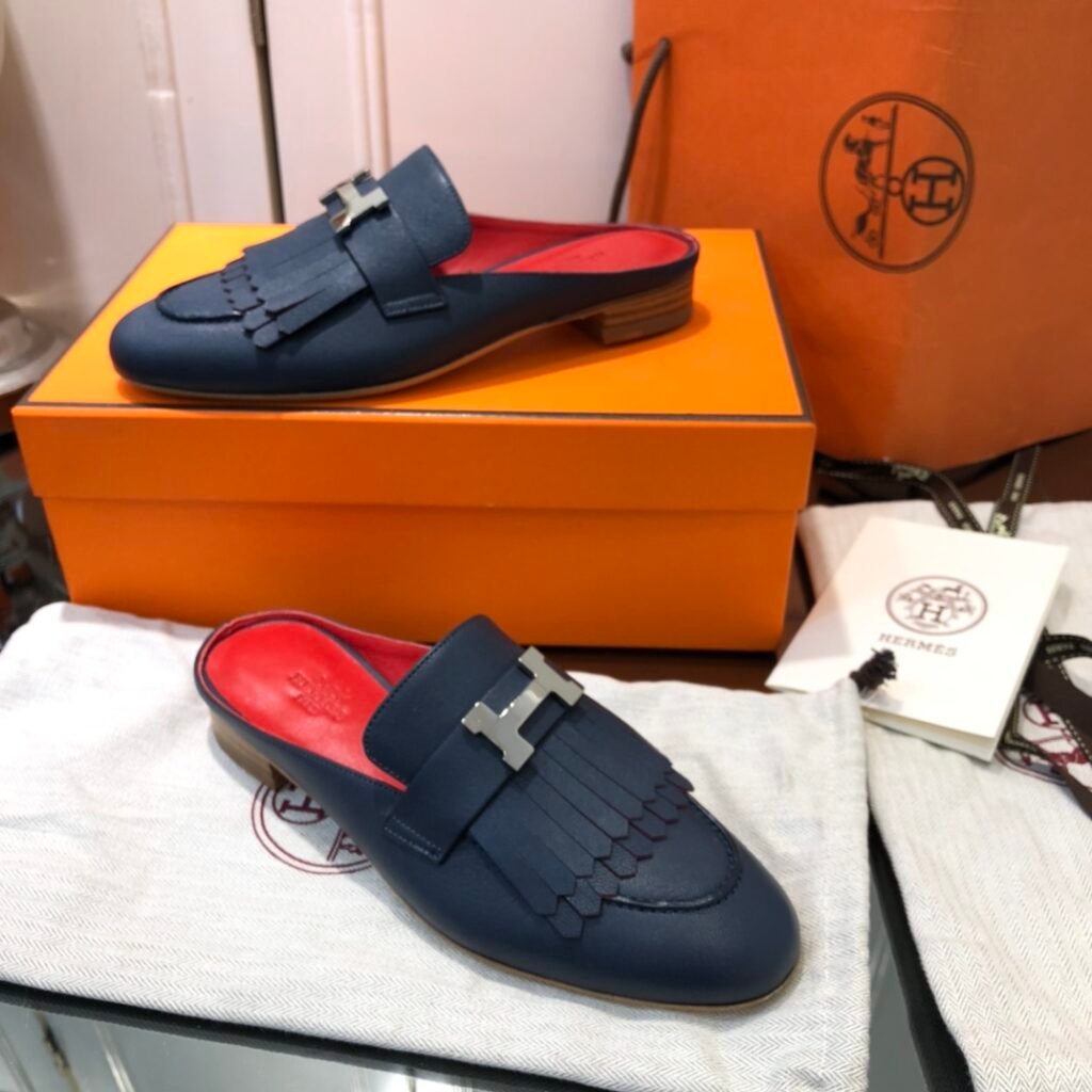 Hermès Unisex Loafers detail 2