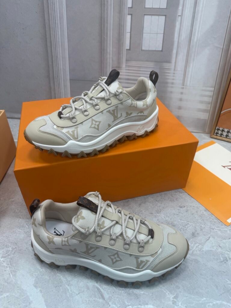 Louis Vuitton Unisex Athletic Sneakers detail 2