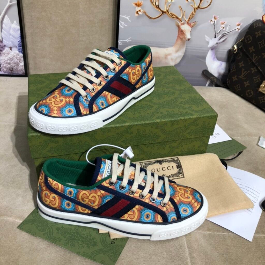 Gucci Unisex Tennis Sneakers detail 2