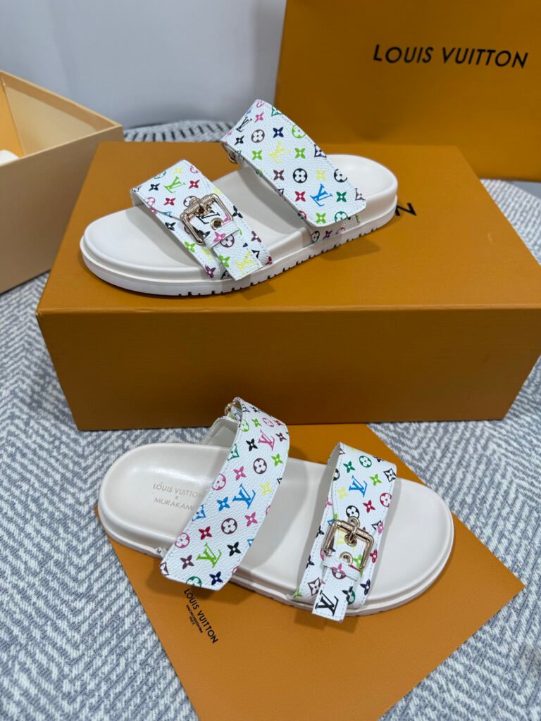Louis Vuitton Unisex Slides detail 2