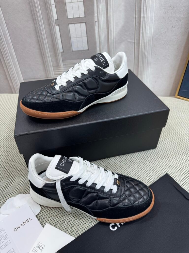 Chanel Women's Low-Top Sneakers detail 2