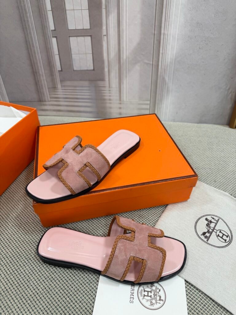 Hermès Unisex Slides detail 2