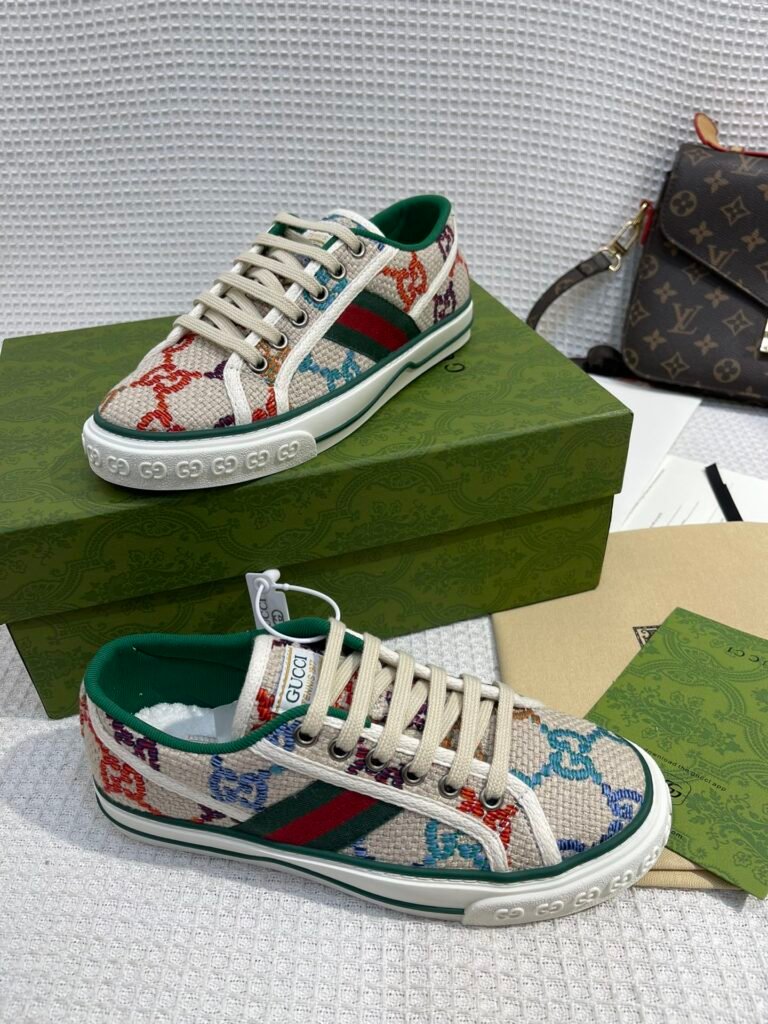 Gucci Unisex High-Top Sneakers detail 2