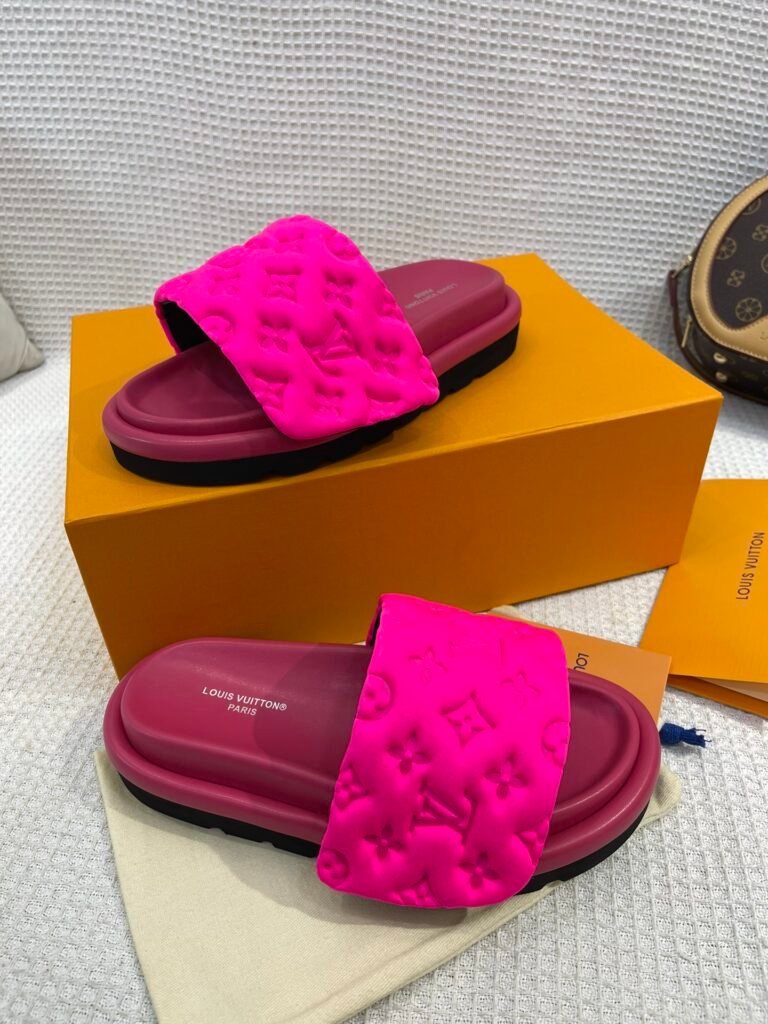 Louis Vuitton Women's Slides detail 2