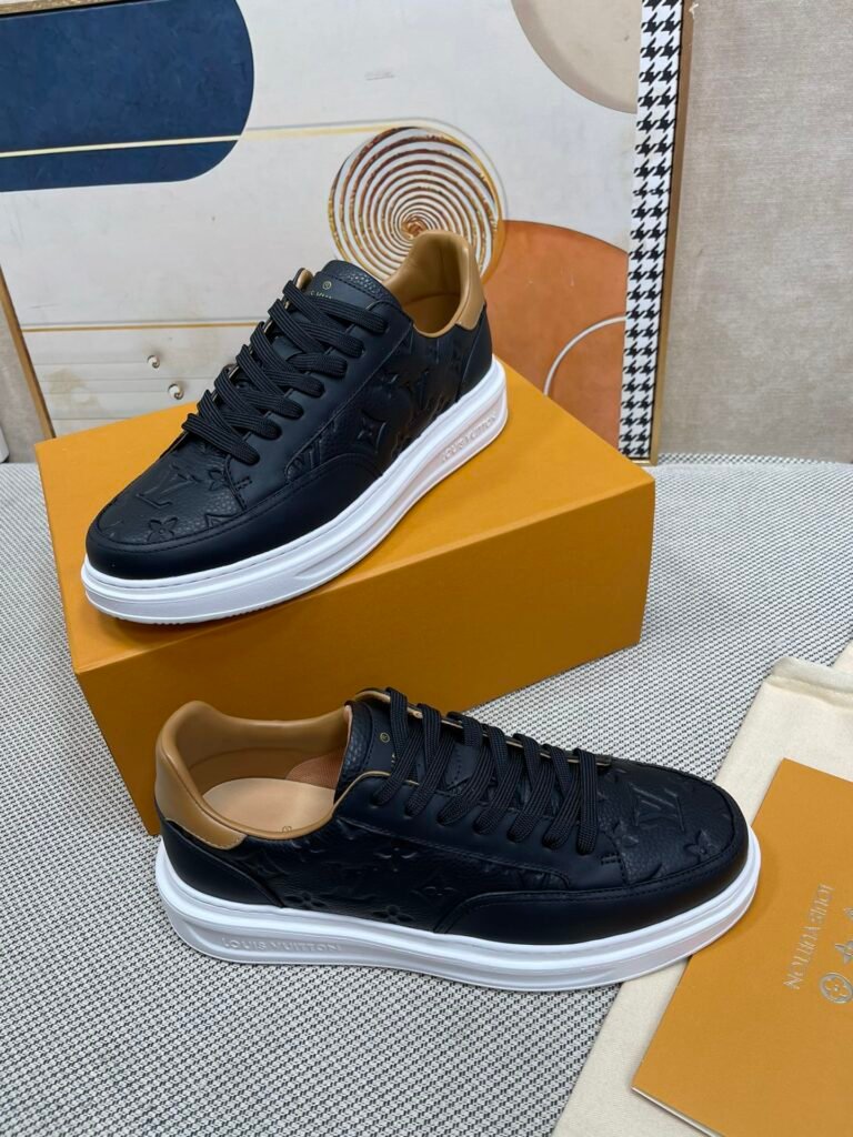 Louis Vuitton Men's White Low-Top Sneakers detail image 2