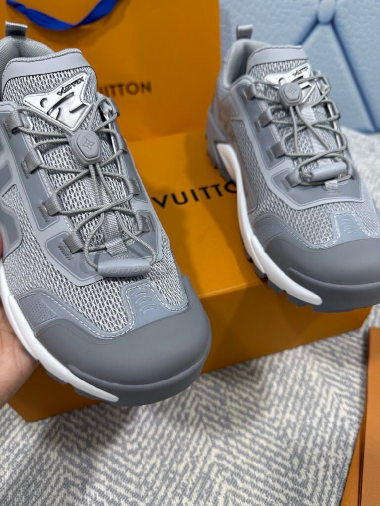 Louis Vuitton Unisex Athletic Sneakers detail image 2