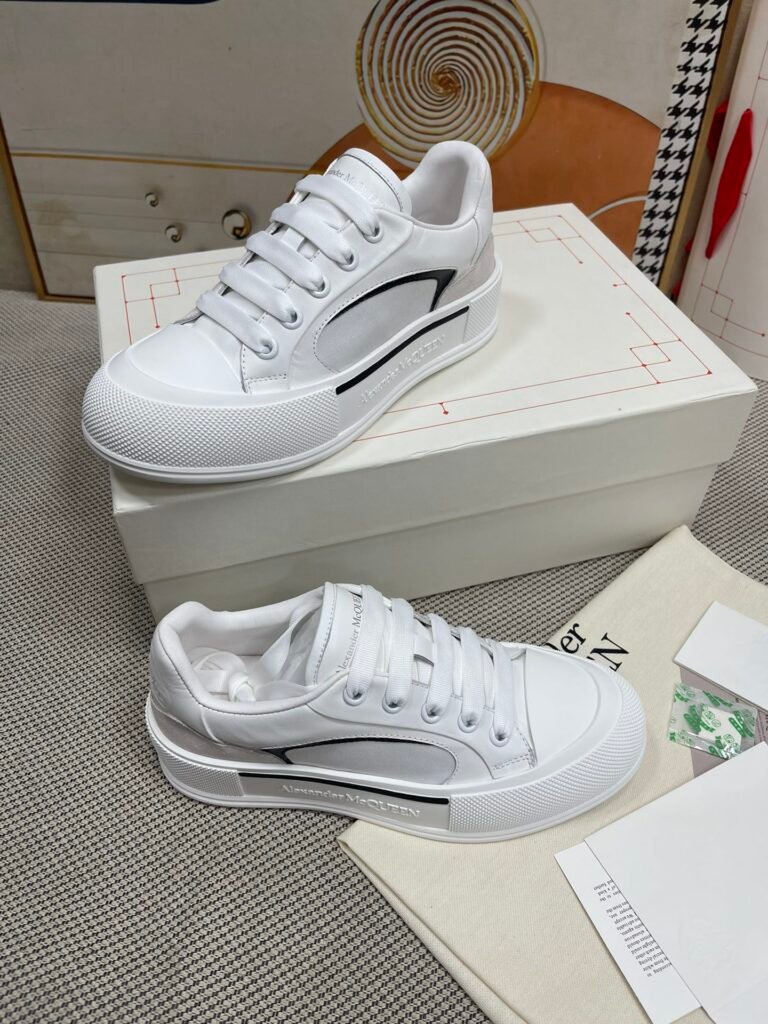 Alexander McQueen Unisex Platform Sneakers detail image 2