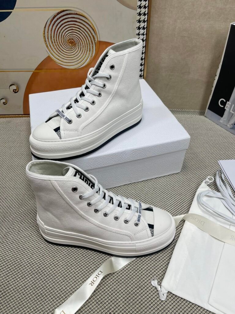Dior Unisex High-Top Sneakers detail image 2