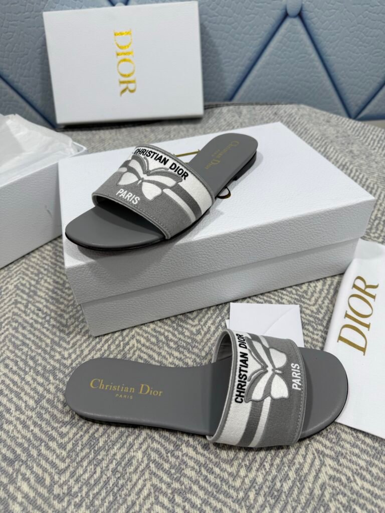Dior Unisex Slides detail 2