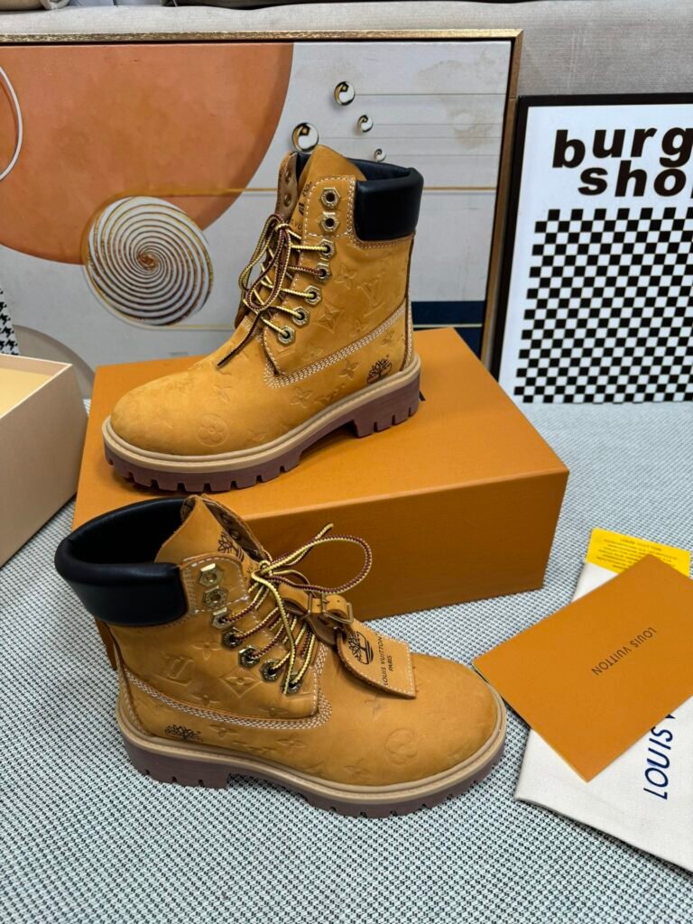 Louis Vuitton Men's Boots detail image 2