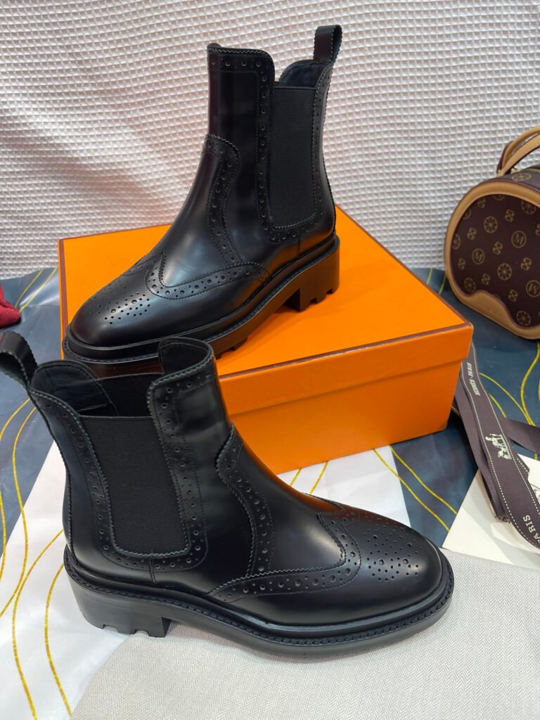 Hermès Unisex Boots detail 2