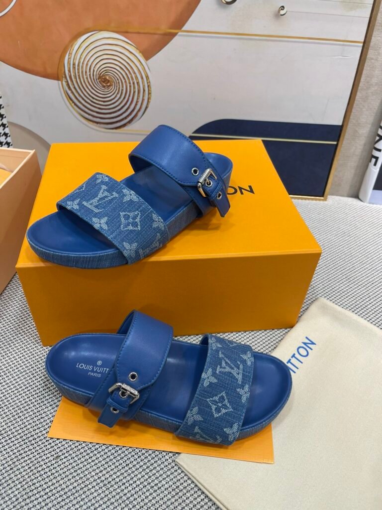 Louis Vuitton Unisex Sandals detail image 2