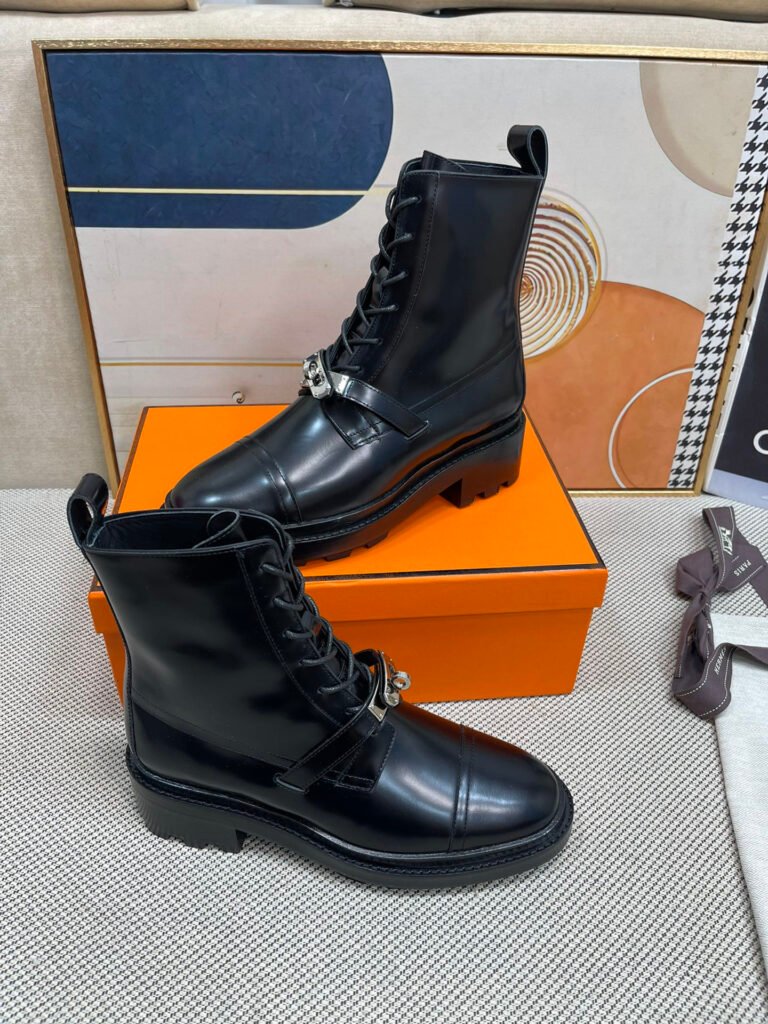 Hermès Unisex Boots detail 2