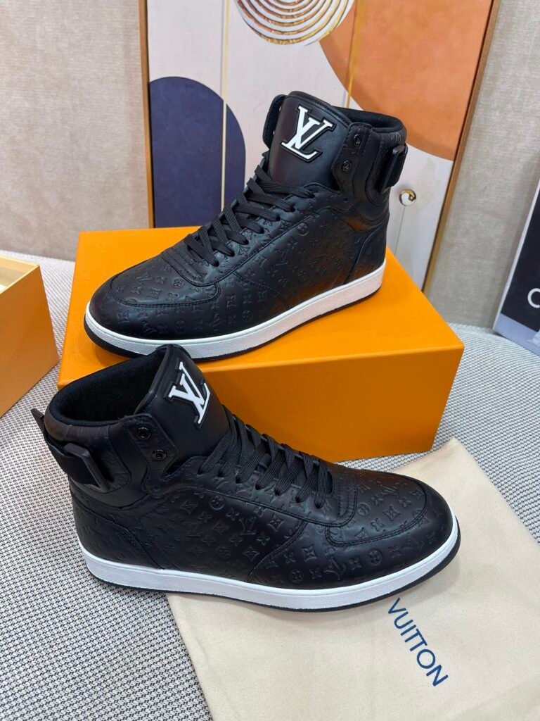 Louis Vuitton Unisex High-Top Sneakers detail 2