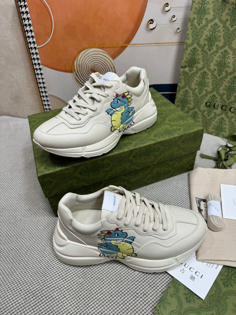 Gucci Unisex Chunky Sneakers detail 2