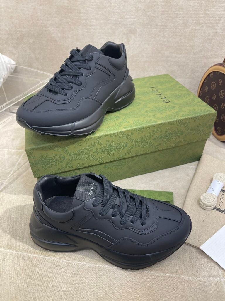 Dior Unisex Chunky Sneakers detail image 2