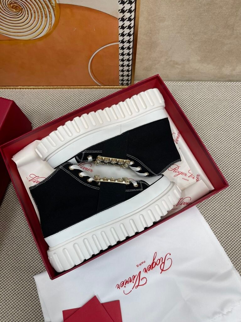Roger Vivier Unisex High-Top Sneakers detail image 3