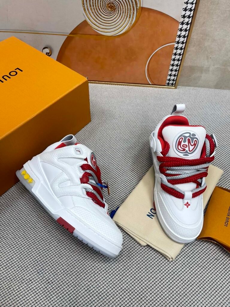 Louis Vuitton Unisex Chunky Sneakers detail 3
