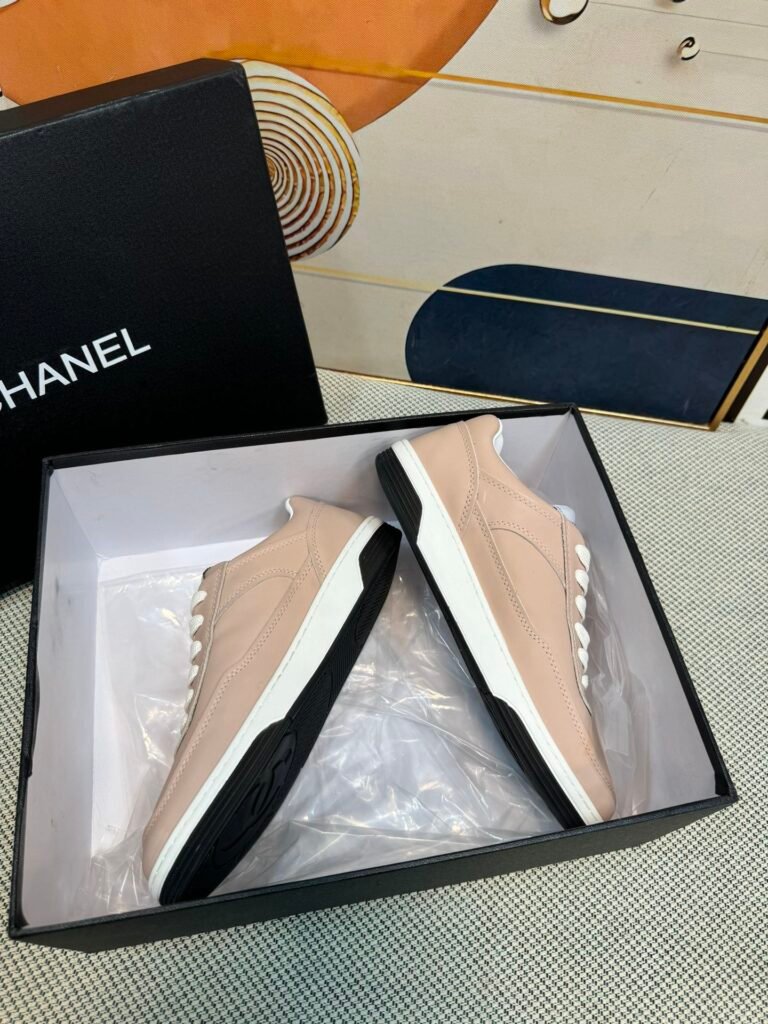 Chanel Women's Low-Top Sneakers detail 3