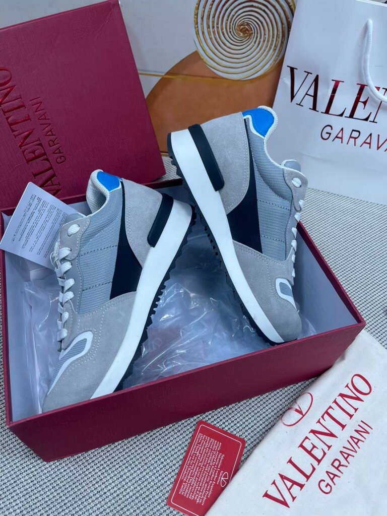 Valentino Garavani Unisex Athletic Sneakers detail 3