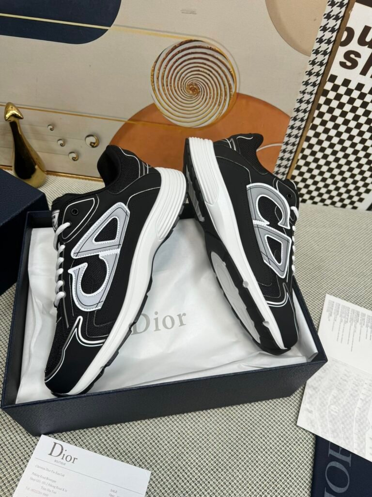 Dior Unisex Chunky Sneakers detail image 3