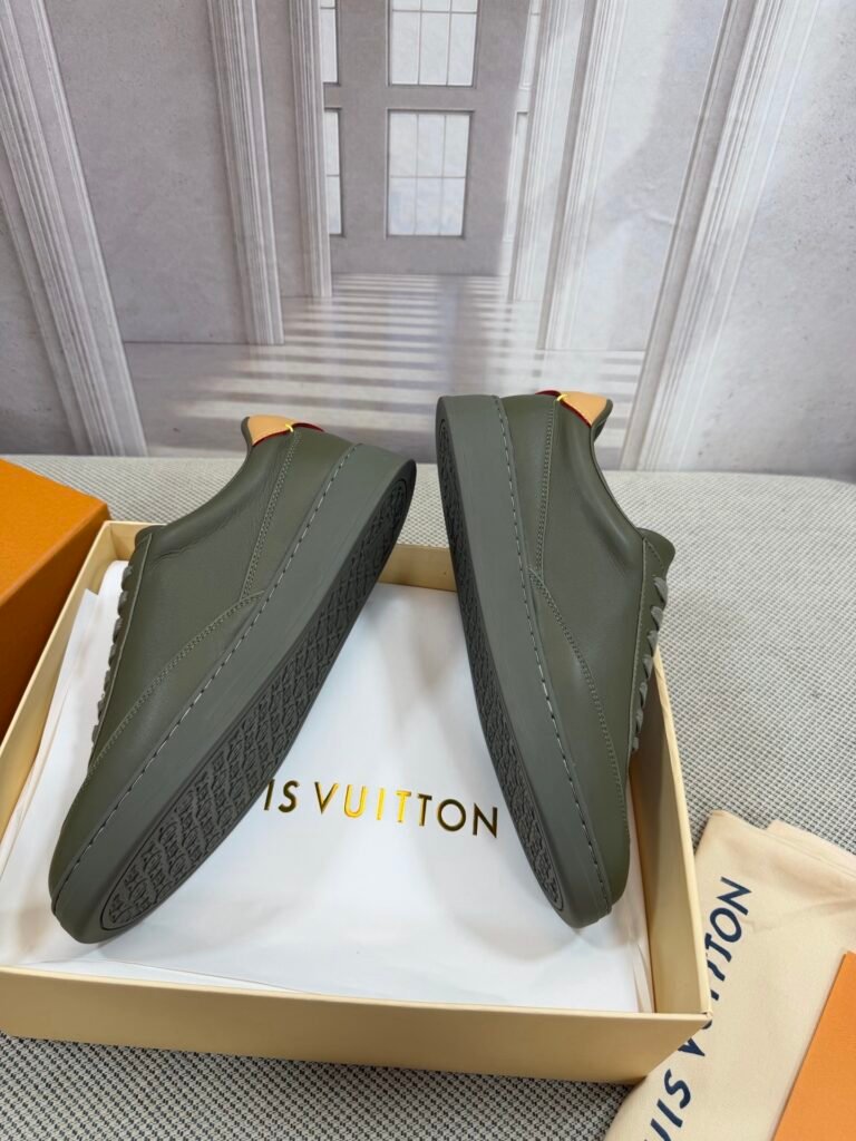 Louis Vuitton Unisex Basketball Sneakers detail 3