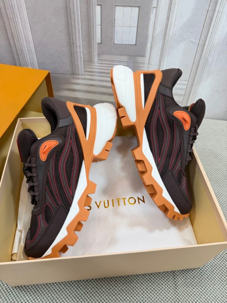 Louis Vuitton Unisex Basketball Sneakers detail 3