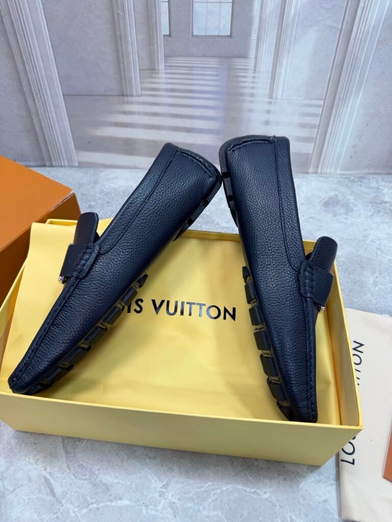Louis Vuitton Women's Basketball Sneakers detail 3