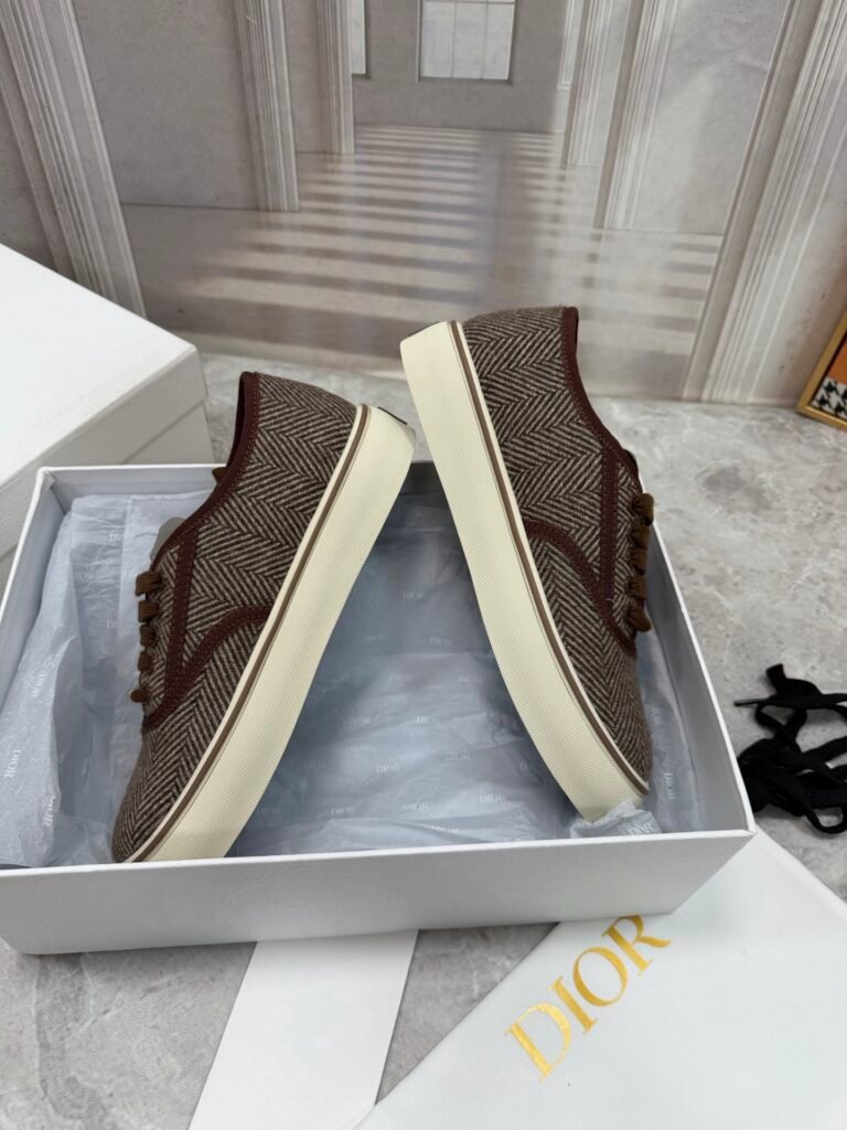 Dior Unisex Low-Top Sneakers detail image 3