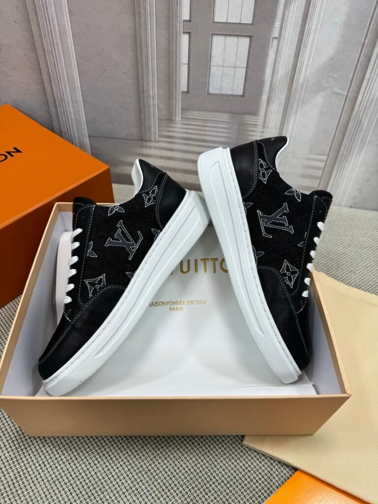 Louis Vuitton Men's Athletic Sneakers detail image 3