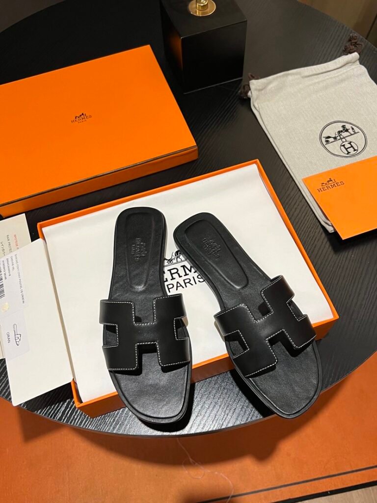 Hermès Unisex Slides detail 3