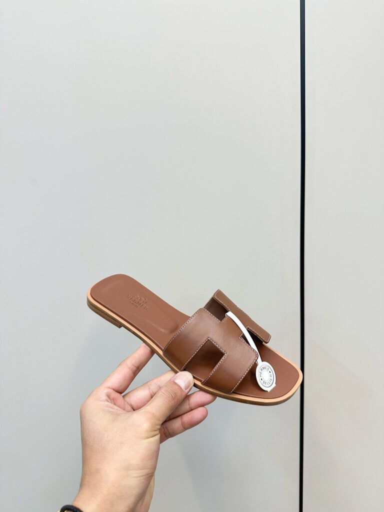 Hermès Unisex Slides detail 3