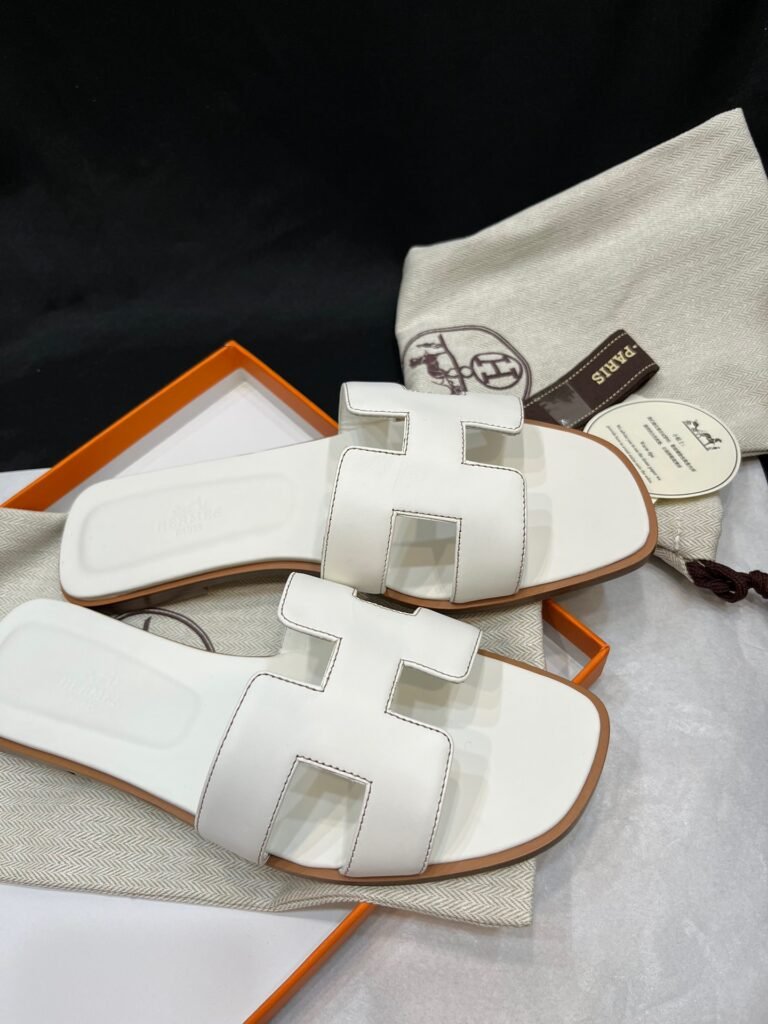 Hermès Unisex Slides detail 3