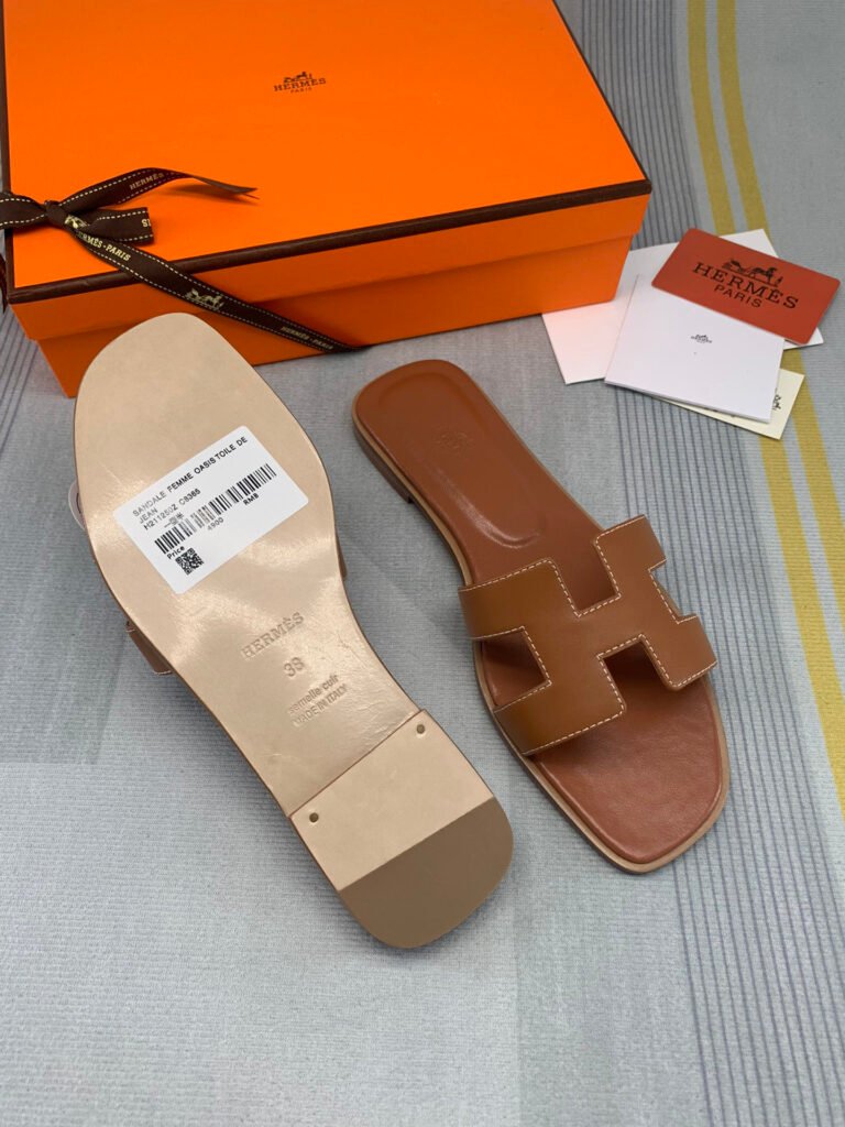 Hermès Unisex Slides detail 3