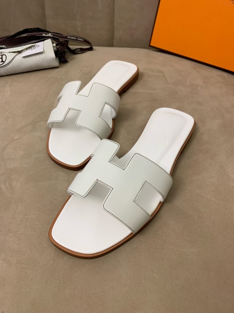 Hermès Unisex Platform Sneakers detail 3
