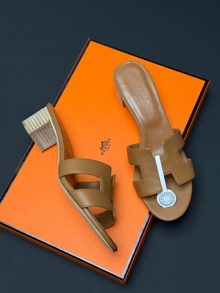 Hermès Women's Sneakers detail 3