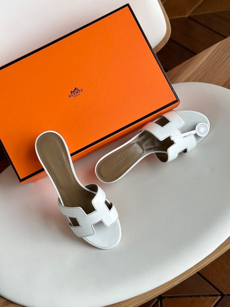 Hermès Women's Sneakers detail 3