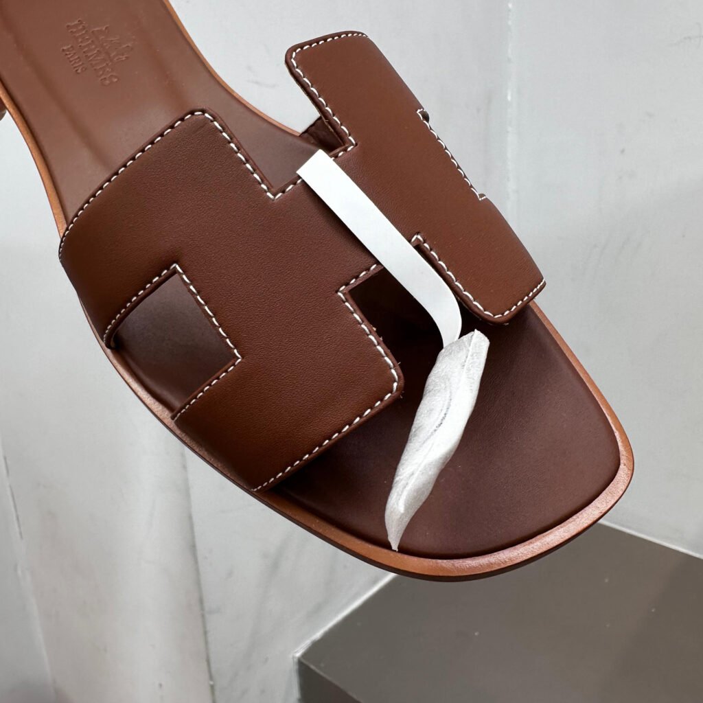 Hermès Women's Sneakers detail 3