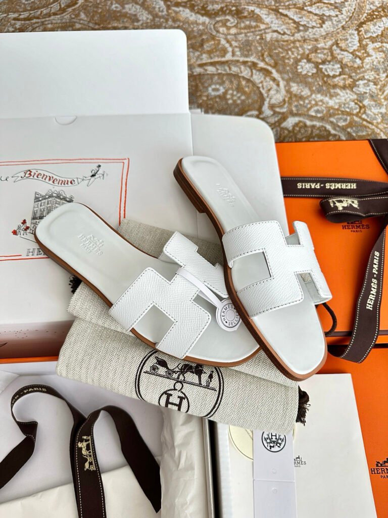 Hermès Unisex Crystal-Embellished Sneakers detail 3