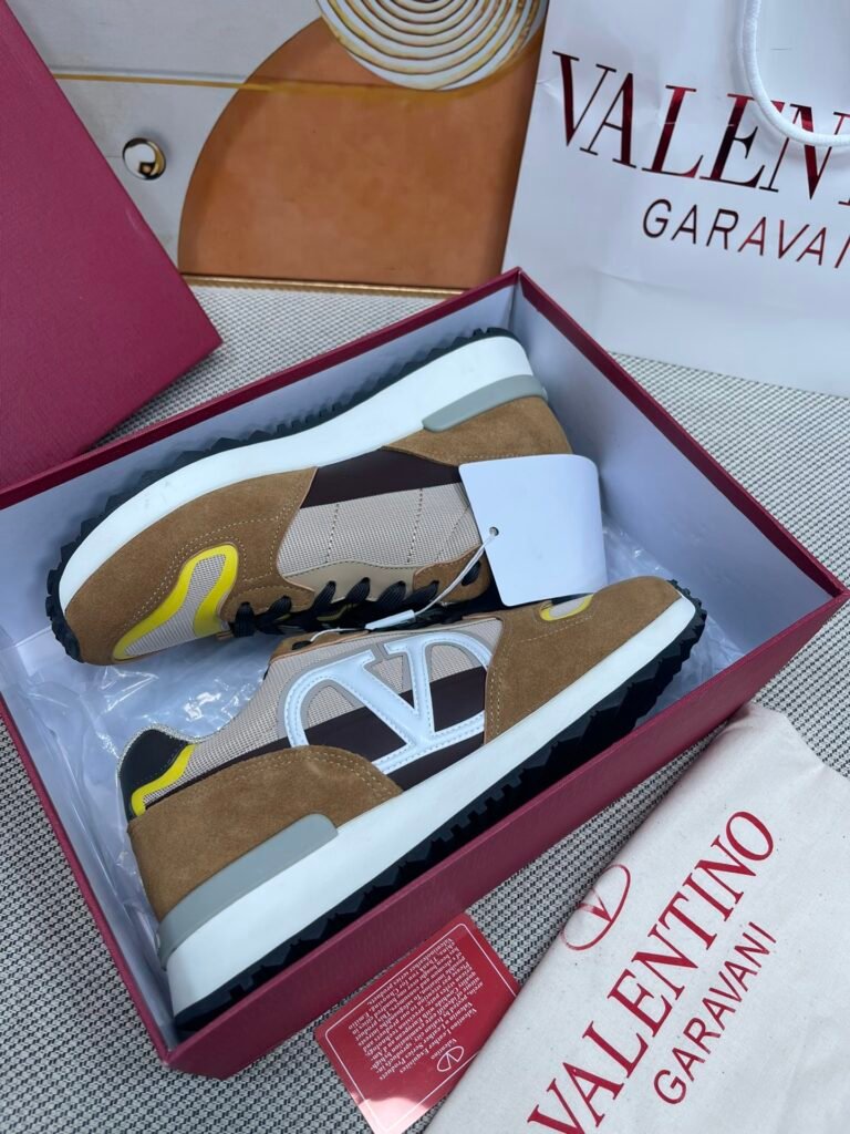 Valentino Garavani Unisex Athletic Sneakers detail image 3