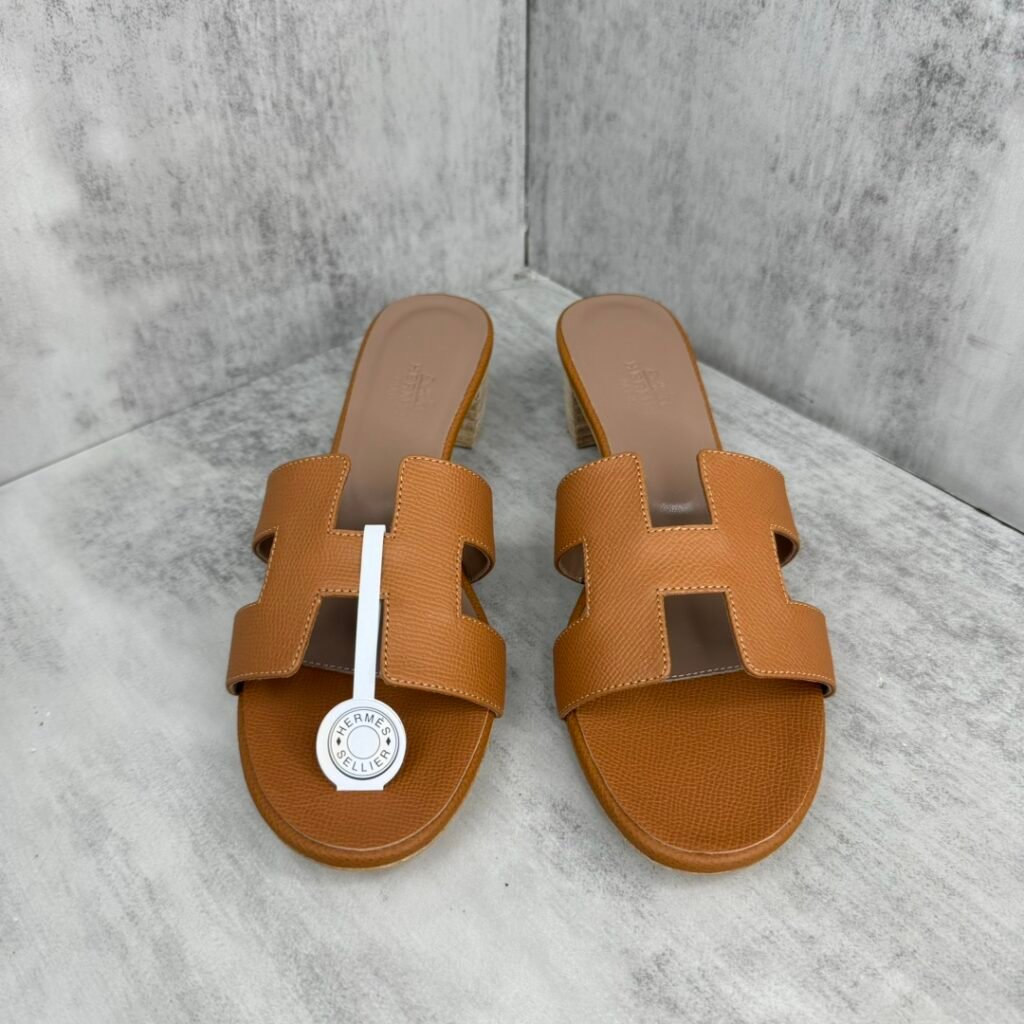Hermès Unisex Slides detail 3