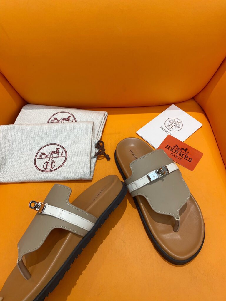 Hermès Unisex Slides detail 3