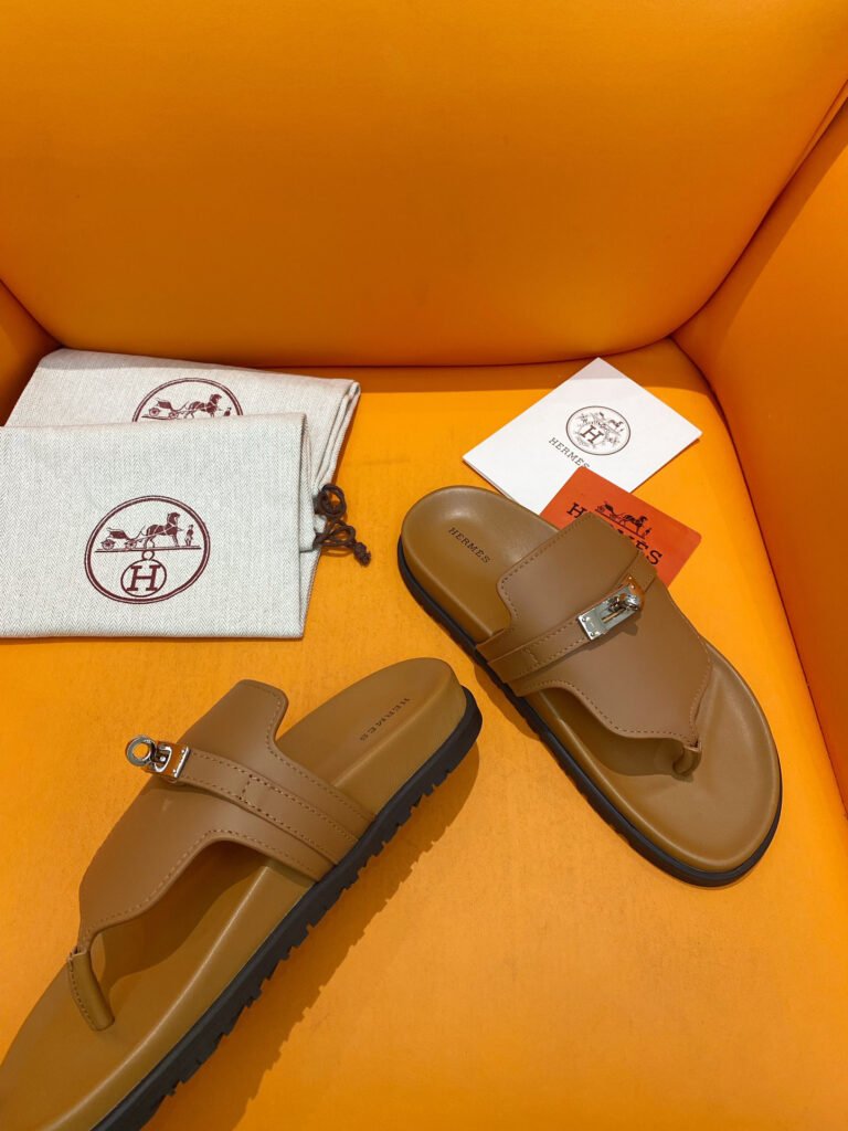 Hermès Unisex Slides detail 3