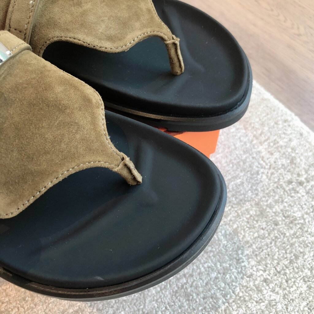 Hermès Women's Slides detail image 3
