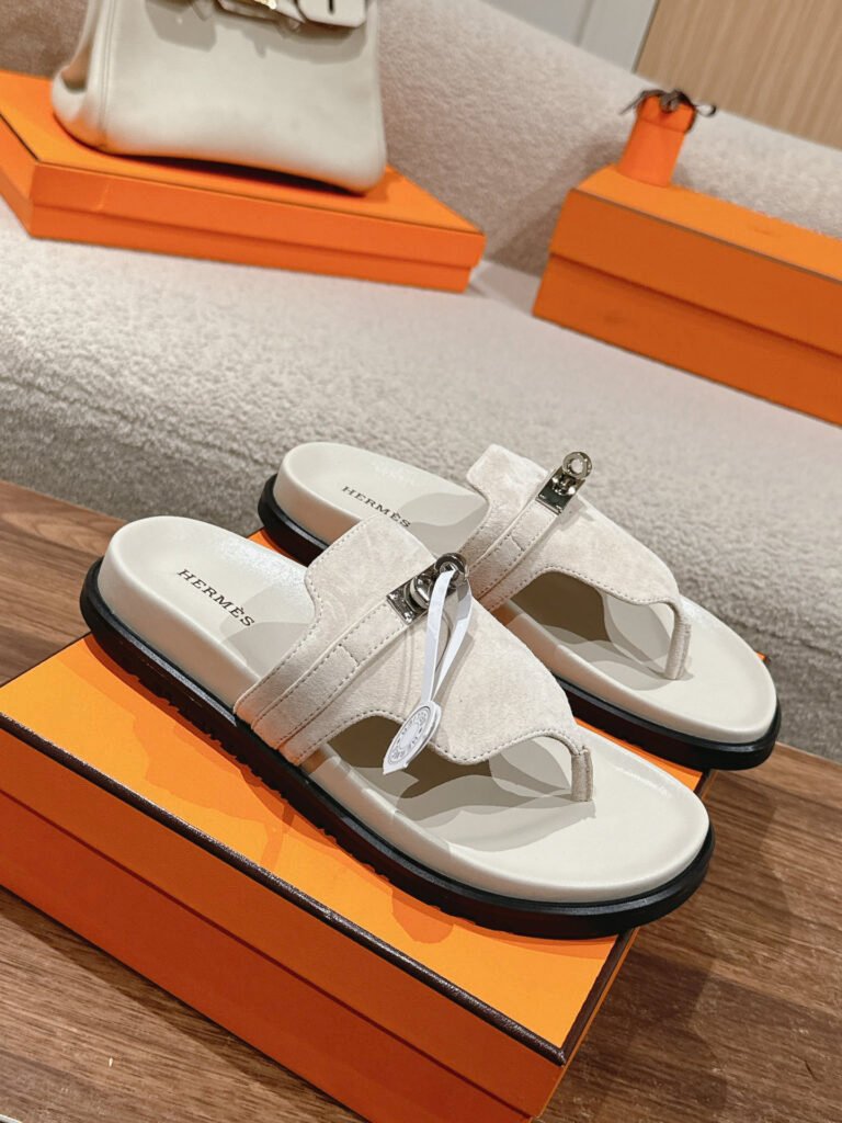 Hermès Unisex Sandals detail 3